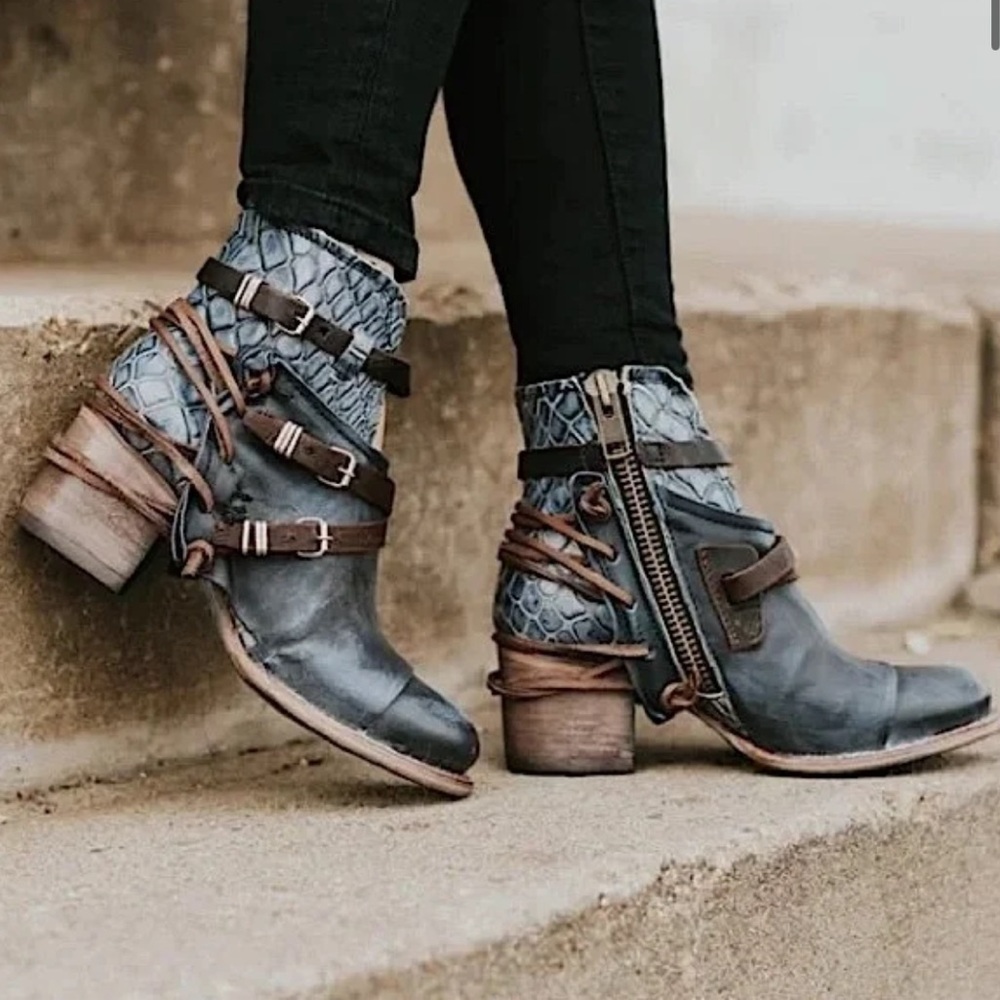 Freebird by Steven | Women’s Black/Brown/Blue Leather Strappy Crue Ankle Boots 7 - Picture 3 of 16